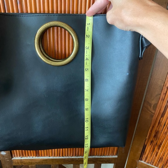 Classy black with gold purse - Picture 4 of 5